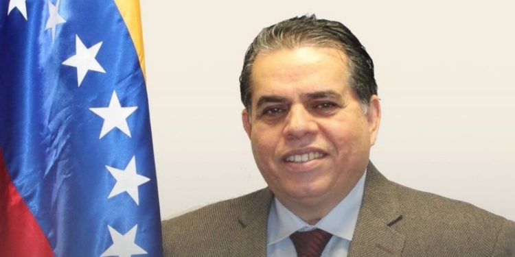 Almirante Orlando Maniglia designado como el nuevo Embajador de Venezuela en Colombia