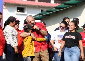 Diosdado Cabello: “La Revolución Bolivariana trabaja para que los niños tengan una Patria libre, soberana y en paz