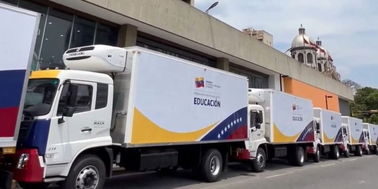 Ministerio de Educación fortalece el PAE con la incorporación de 30 camiones refrigerados
