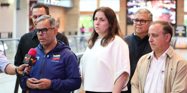 Gobierno y centros comerciales activan Plan de Ahorro Energético Nacional