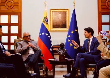 Presidente de la AN sostuvo reunión con representantes de la UE para establecer agenda de trabajo productivo