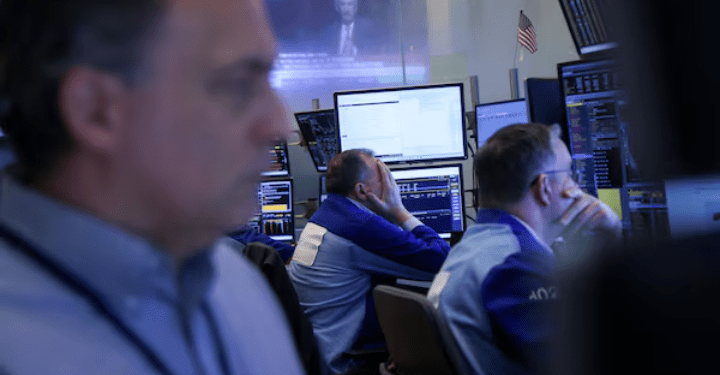 El S&P 500 cae un 0,18 % ante la incertidumbre por la tregua entre EE.UU. e Irán, mientras el petróleo roza los 100 dólares