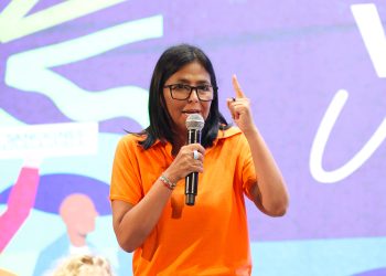 Presidenta (E): “Estamos allí, en el Fondo Monetario, luchando por los 5.000 millones de dólares que son de Venezuela”