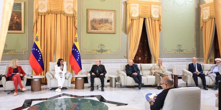 Presidenta encargada Delcy Rodríguez se reúne con el Foro Interreligioso para fortalecer la convivencia y la paz en Venezuela