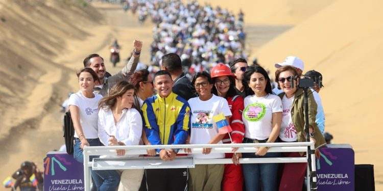 La Gran Peregrinación por una Venezuela sin Sanciones llega al estado Falcón encabezada por la Presidenta (E)
