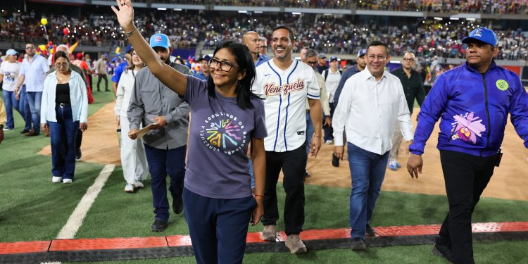 Presidenta (E) convoca a la unidad nacional: «Llegó la hora de marcar una nueva pauta desde Venezuela»