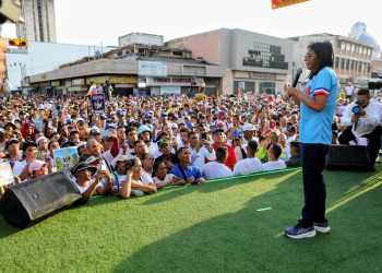 Presidenta (E) lidera acto de fe en el Santuario de la Madre María de San José en Maracay