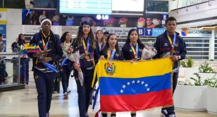 Venezuela recibe con honores a la delegación juvenil que brilló en los Juegos Suramericanos Panamá 2026