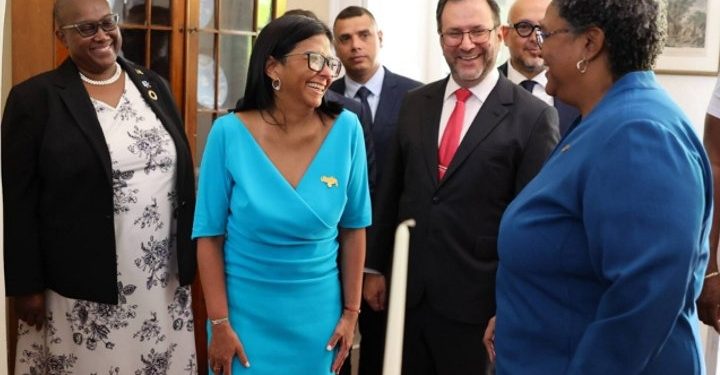 Encuentro histórico en Barbados: se fortalece la cooperación bilateral 1 Encuentro histórico en Barbados: se fortalece la cooperación bilateral