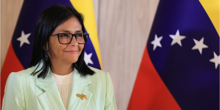 Delcy Rodríguez: la mano firme en medio de la tormenta