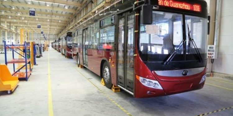 Reactivación de Planta Yutong fortalecerá el transporte público nacional