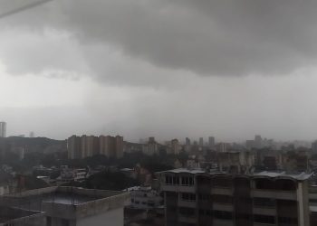 ​¡Tome previsiones! Nubosidad y chubascos marcarán la jornada nacional