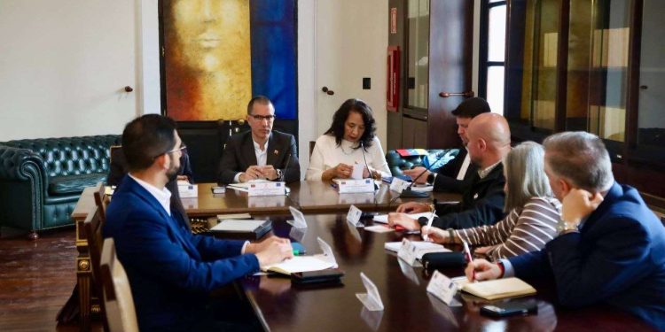 Grupo de Amistad Parlamentaria con la UE fortalece agenda de cooperación