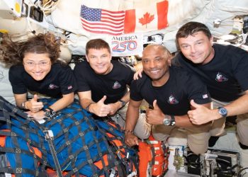 Histórico regreso: La misión Artemis II inicia las maniobras finales para su amerizaje en el Pacífico