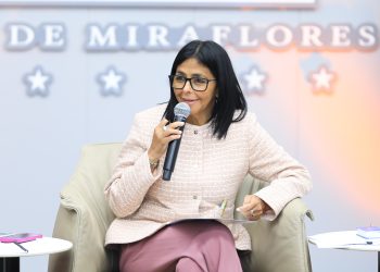 Gobierno Nacional otorgó 885 excarcelaciones previas a la Ley de Amnistía, informó la presidenta (E) Delcy Rodríguez
