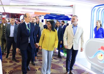 Presidenta (E) Delcy Rodríguez encabeza el XII Congreso Nacional de Avicultura: «El enfoque es la soberanía alimentaria»