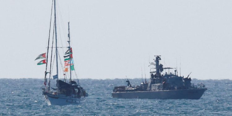 Israel intercepta la flotilla humanitaria «Global Sumud» rumbo a Gaza y Turquía condena el acto como «piratería»