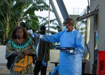 OMS advierte sobre rápida propagación de ébola en el Congo y Uganda