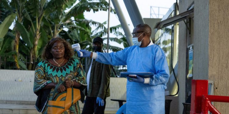 OMS advierte sobre rápida propagación de ébola en el Congo y Uganda