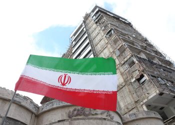 Irán denuncia violación de su espacio aéreo por EEUU y derriba dron militar en el golfo Pérsico