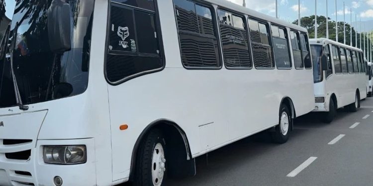 Nuevas unidades de transporte fortalecen las rutas universitarias de la UCV