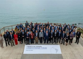 Venezuela se reintegra al circuito financiero internacional tras participación en el LatAm Economic Forum