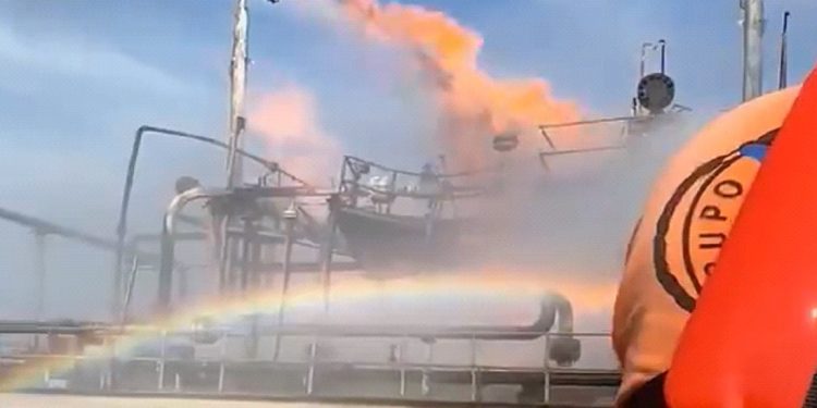 (+Comunicado) PDVSA controla evento en Planta de Compresión Lamargas tras explosión en el Lago de Maracaibo