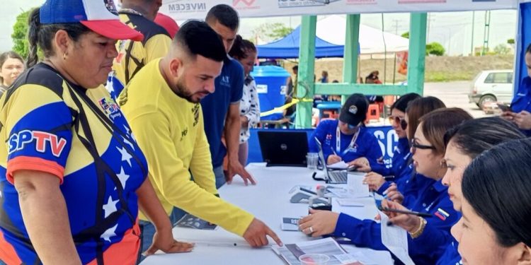Despliegan Feria de Atención al Transportista en múltiples regiones del país