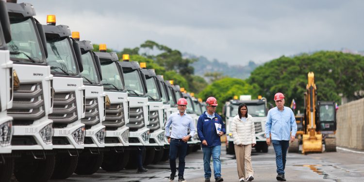 45 súper compactadores se despliegan para transformar el aseo urbano en el país