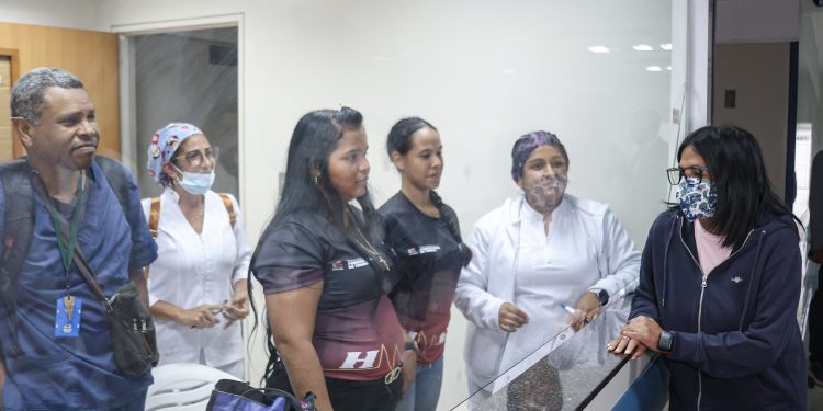 Sector público y privado se unen en el Plan Salud 2026 para acelerar intervenciones quirúrgicas