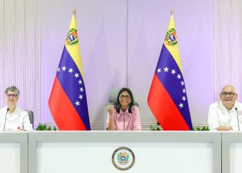 Presidenta (E) Delcy Rodríguez entrega insumos médicos y espacios rehabilitados en centros de salud del país 6 Presidenta (E) Delcy Rodríguez entrega insumos médicos y espacios rehabilitados en centros de salud del país