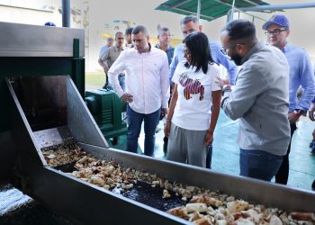 (+Fotos) Inspección a la planta Inveyuca para impulsar el motor exportador no petrolero