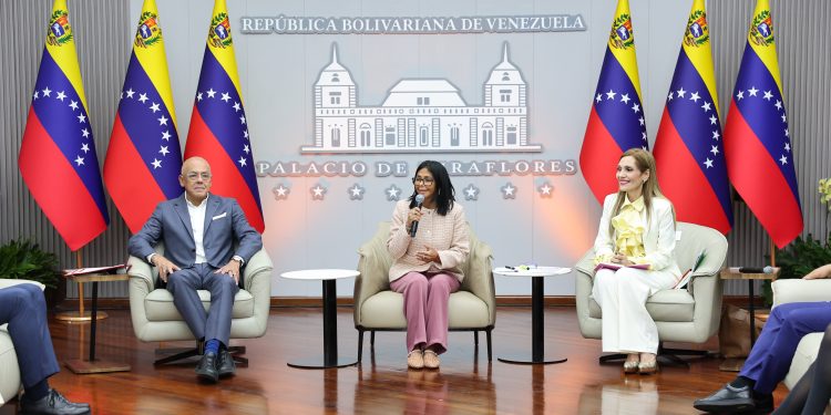 En fotos: Presidenta (E) Delcy Rodríguez presenta Balance del Proceso de Amnistía y Excarcelaciones en Venezuela