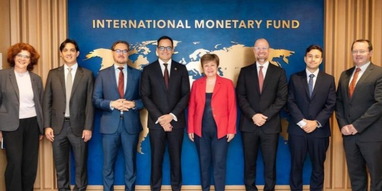 Equipo económico venezolano sostiene reunión productiva con el FMI en la ciudad de Washington
