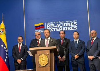 Venezuela denuncia derrame de crudo proveniente de Trinidad y Tobago y exige indemnización por daños ecológicos