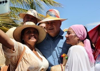 Diosdado Cabello resalta el amor de los zulianos por su tierra y asume compromisos con el Pueblo durante peregrinación en Zulia