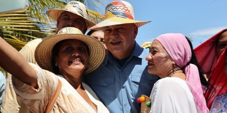 Diosdado Cabello resalta el amor de los zulianos por su tierra y asume compromisos con el Pueblo durante peregrinación en Zulia