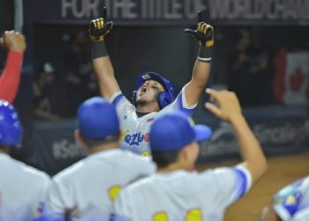 Softbol Sub-23: Venezuela blanquea 12-0 a Canadá y clasifica
