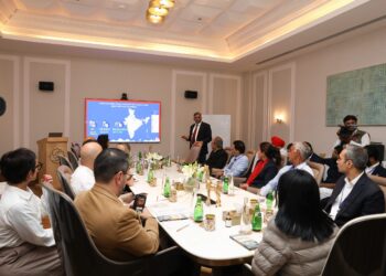 Presidenta (E) Delcy Rodríguez sostiene reunión con empresarios de India para fortalecer cooperación bilateral