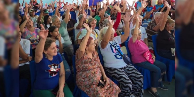Brigadas sociales brindan atención integral a más de 13 mil adultos mayores en Caracas