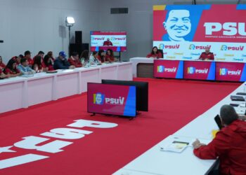 Cabello niega persecución política y cuestiona a opositores que “regresan sin pena ni gloria” 3 Cabello niega persecución política y cuestiona a opositores que “regresan sin pena ni gloria”