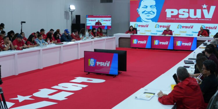 Cabello niega persecución política y cuestiona a opositores que “regresan sin pena ni gloria”