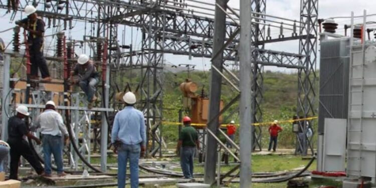 Corpoelec intensifica labores para el restablecimiento total del servicio eléctrico tras los sismos