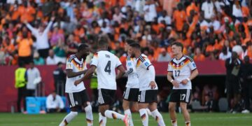 Alemania vuelve a octavos de final 12 años después tras remontar ante Costa de Marfil en Toronto