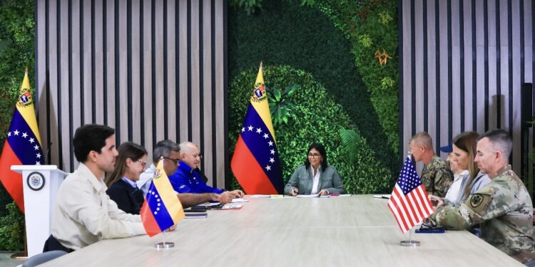 Presidenta (E) Delcy Rodríguez sostiene reunión con delegación de Estados Unidos para coordinar respuesta ante emergencia sísmica