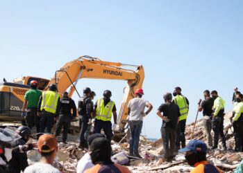 Orden y organización permiten agilizar labores de rescate en La Guaira