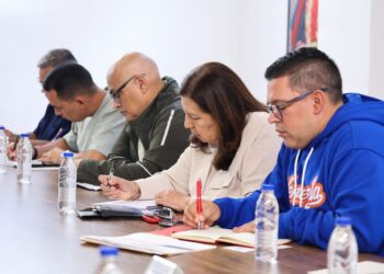 Recuperación de servicios públicos en La Guaira alcanza avances significativos y labores de rescate continúan 9 Recuperación de servicios públicos en La Guaira alcanza avances significativos y labores de rescate continúan