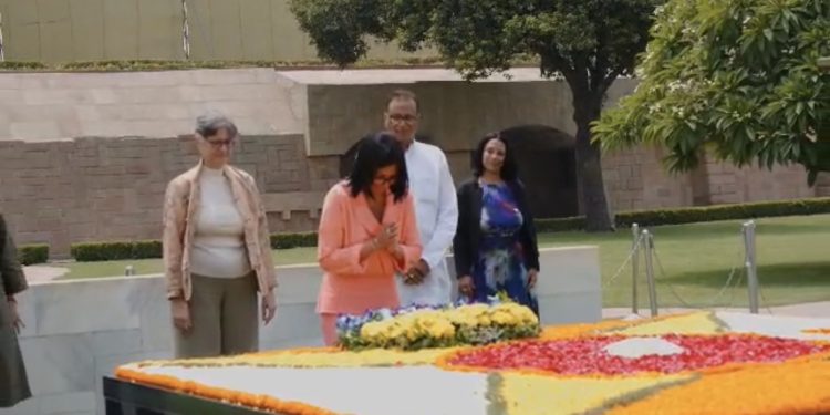 Presidenta (E) Delcy Rodríguez rinde emotivo tributo a Mahatma Gandhi y consolida alianzas estratégicas con India