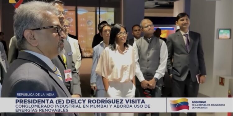 Presidenta (E) Delcy Rodríguez visitó conglomerado industrial en Mumbai para fortalecer cooperación en energías renovables