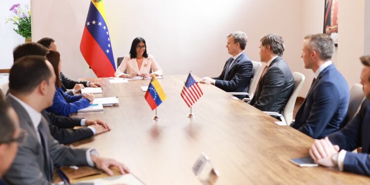 Presidenta encargada Delcy Rodríguez lidera el encuentro bilateral en el marco del restablecimiento de las relaciones diplomáticas con EE.UU.